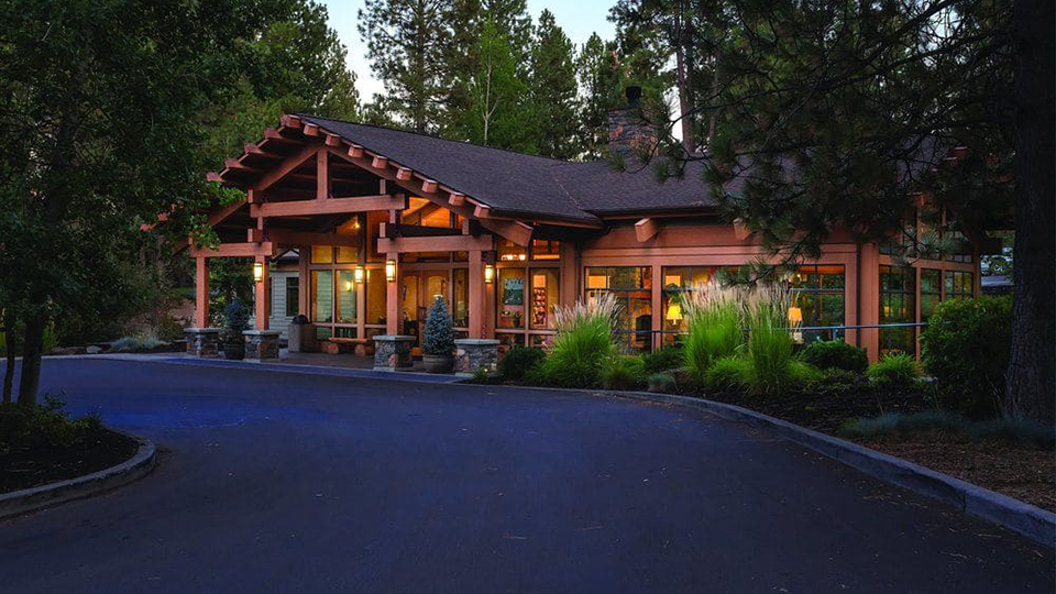 Seventh Mountain Resort Entrance