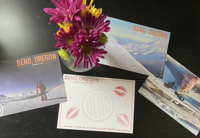 Valentines postecards kiss